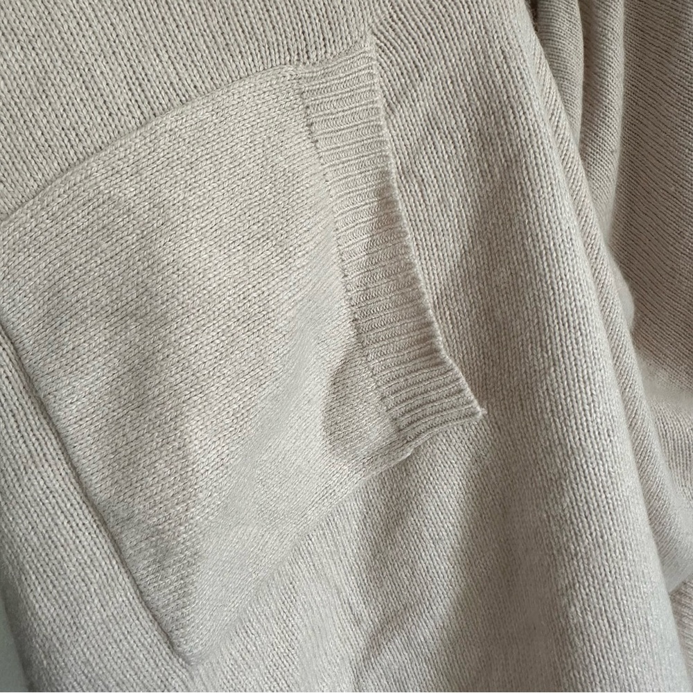 BCBGmaxazria Beige Knit Sweater with Pockets - Picture 4 of 16
